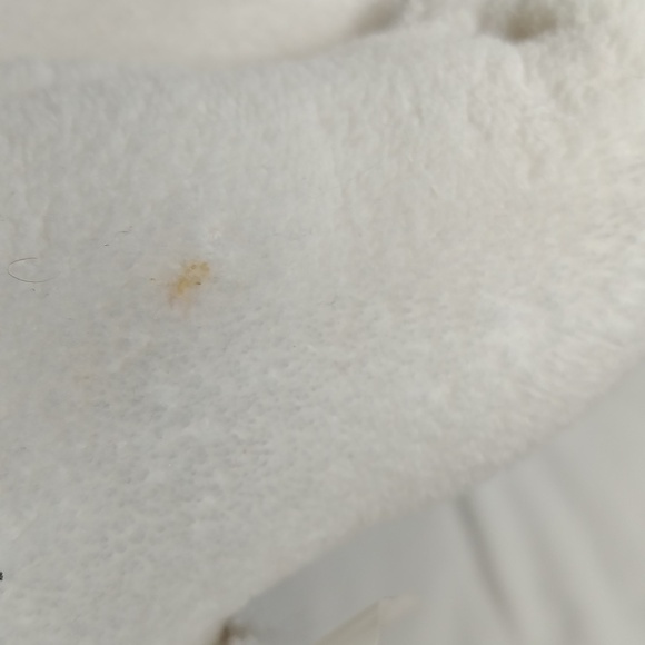 Polar Bear with Scarf stuff animal - Picture 7 of 9